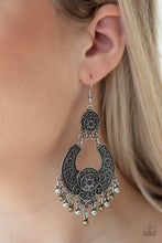 Load image into Gallery viewer, Sunny Chimes (Earrings)
