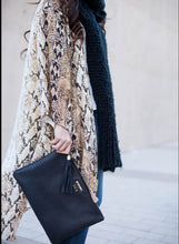 Load image into Gallery viewer, Gorgeous snake skin kimono
