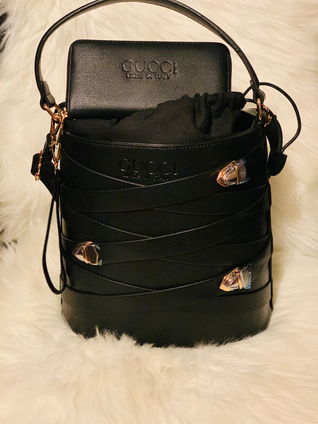 Gucci Hand bag w/t Matching Wallet