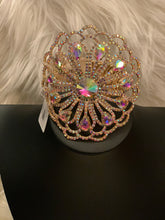 Load image into Gallery viewer, Stretch Crystal Bracelet
